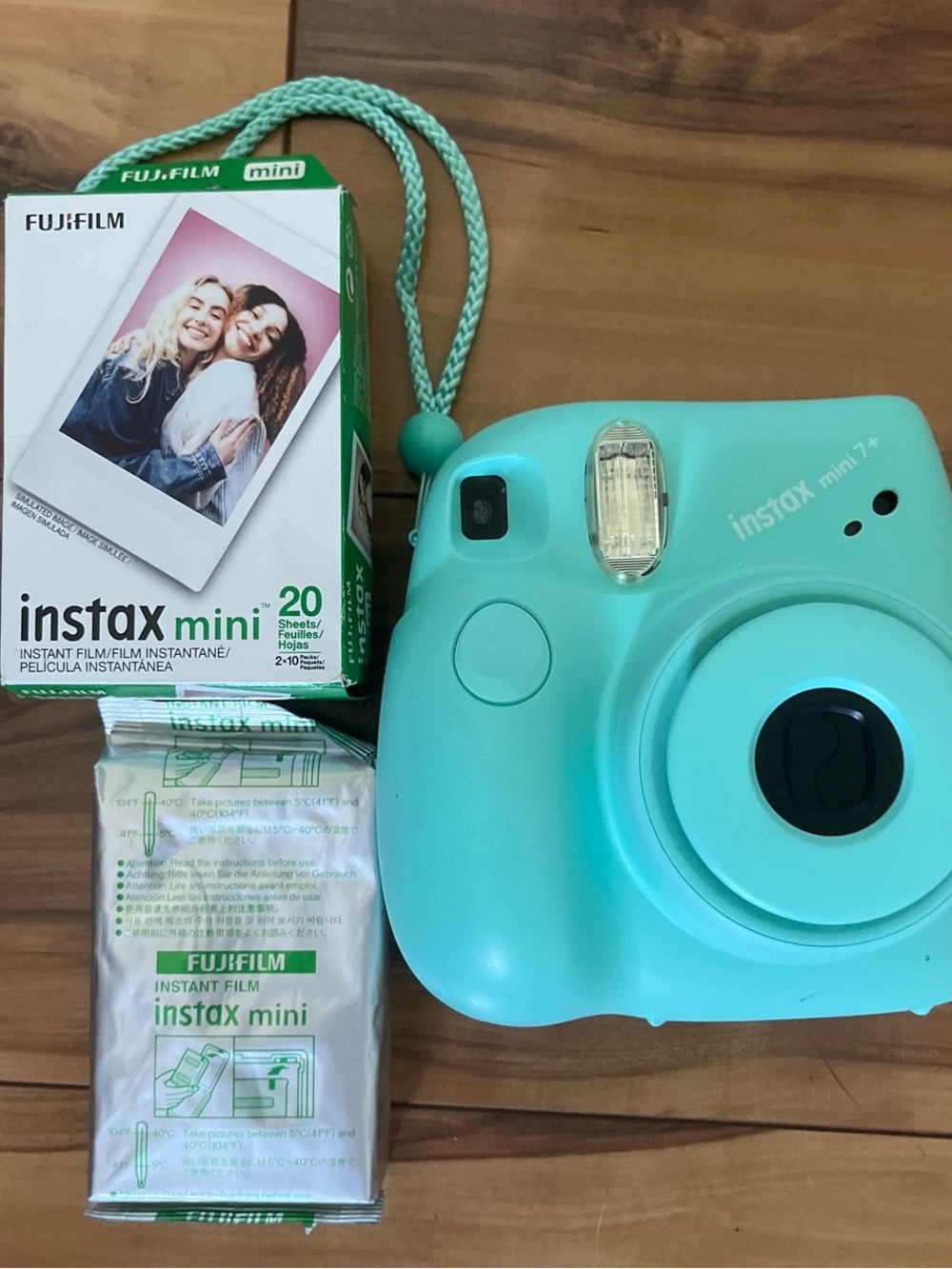 Fujifilm Instax Mini 7+ with film!